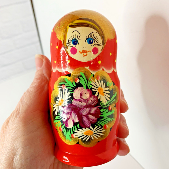 Russian Matryoshka Nesting Dolls Set of 5 Hand Painted Alexander's Winter Wreath - Picture 10 of 10